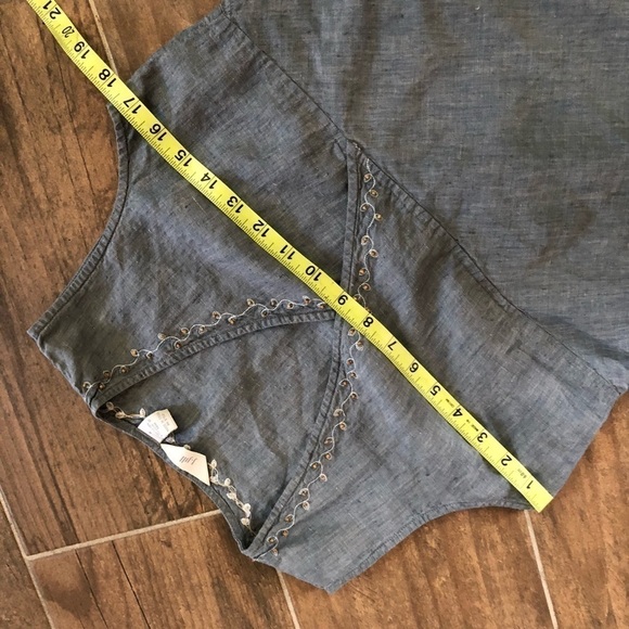 Beaded Embroidered Blouse Size 4 - Picture 3 of 6